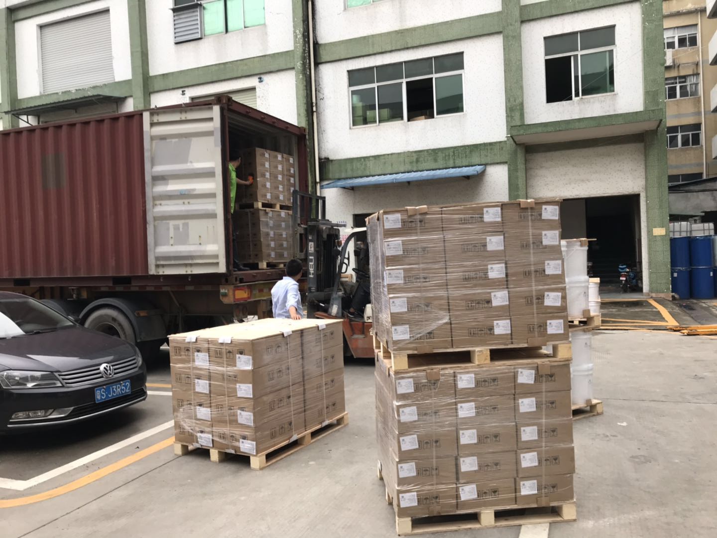 奮戰(zhàn)半月，液體硅膠準(zhǔn)時(shí)出貨